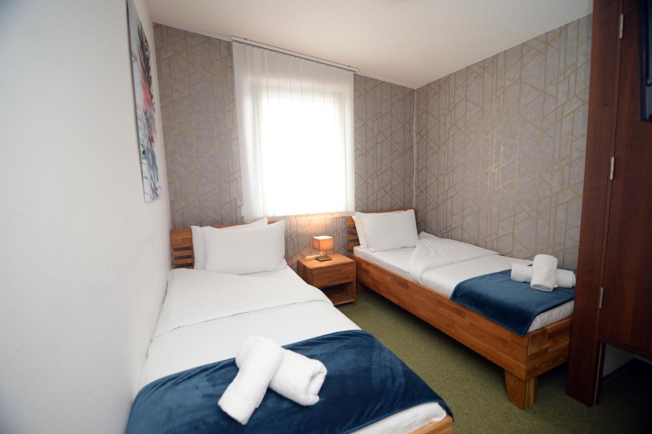 Apartmani Carolija Lucani Eksteriør bilde