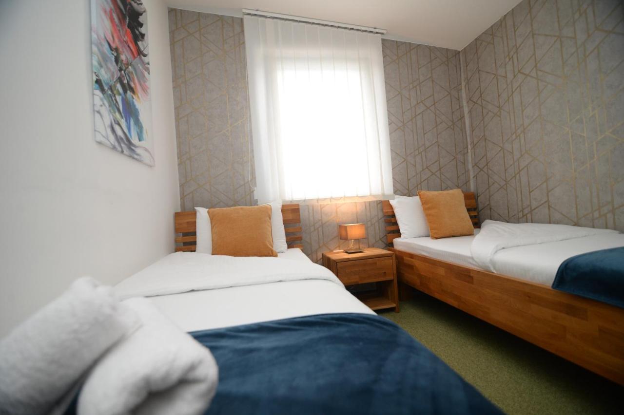 Apartmani Carolija Lucani Eksteriør bilde