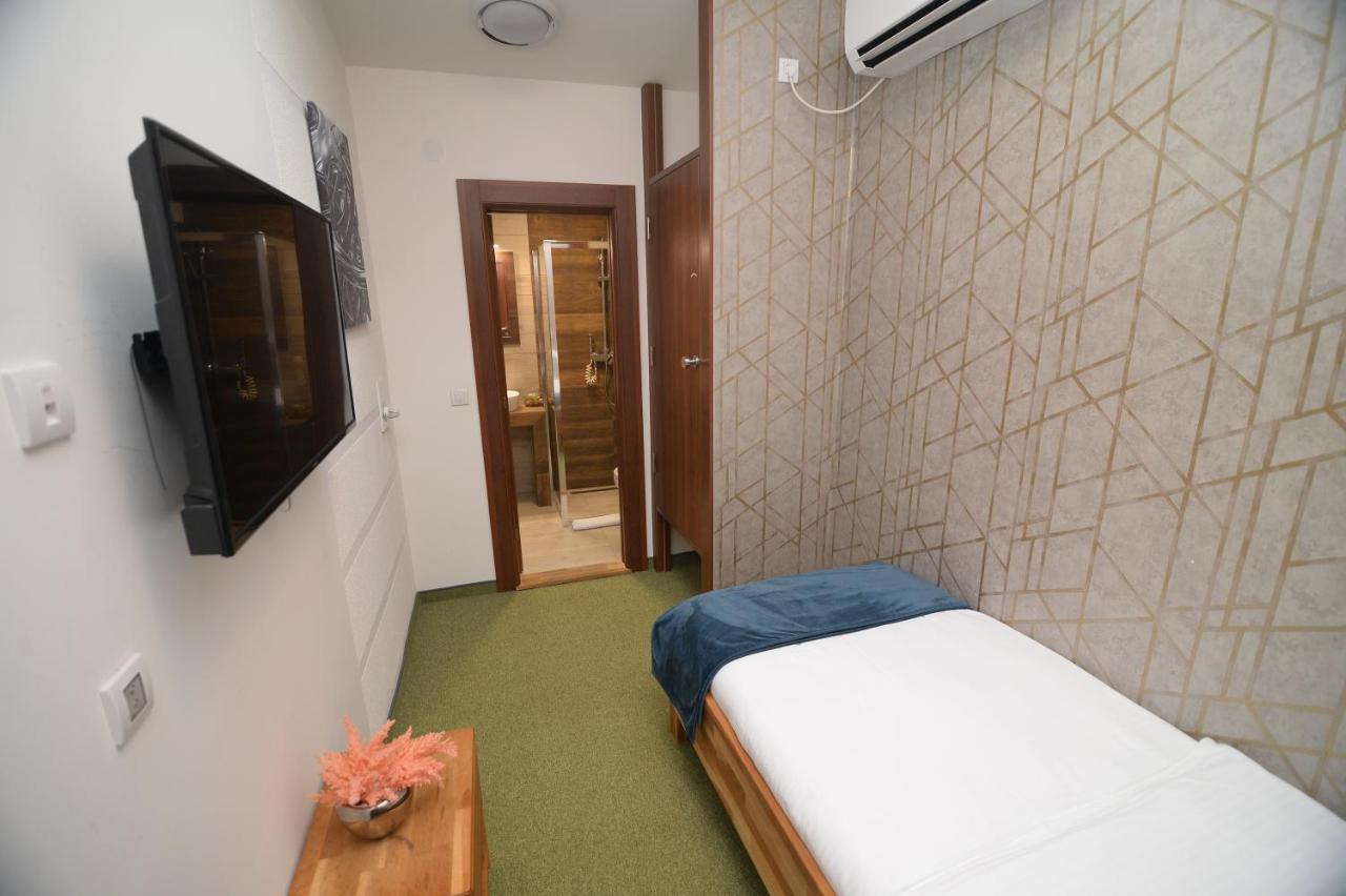 Apartmani Carolija Lucani Eksteriør bilde